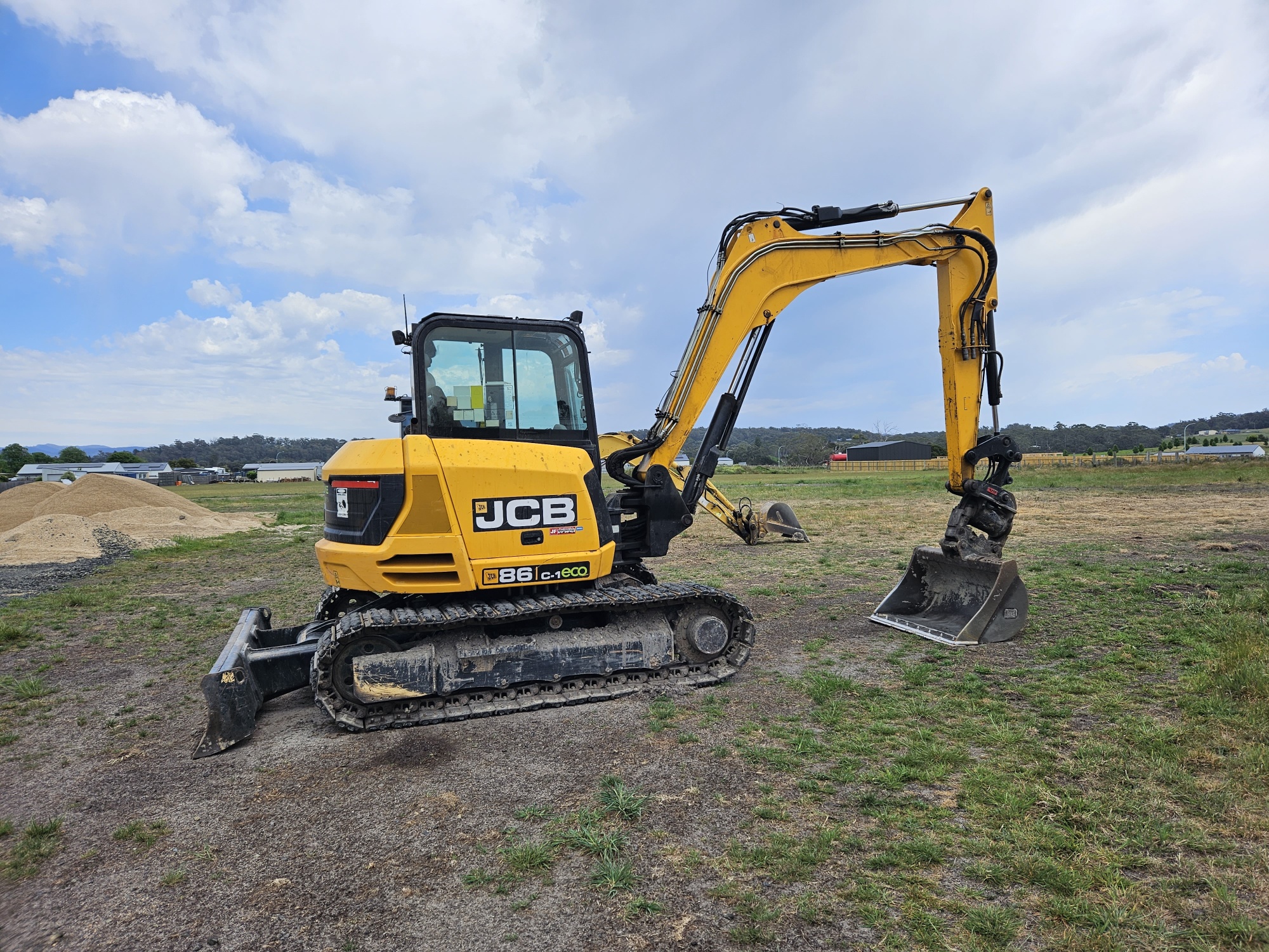 2017 JCB 86C-1